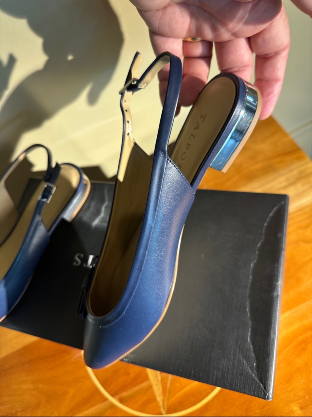 Talbots Edison Binding Bow Shoe. - Picture 8 of 8